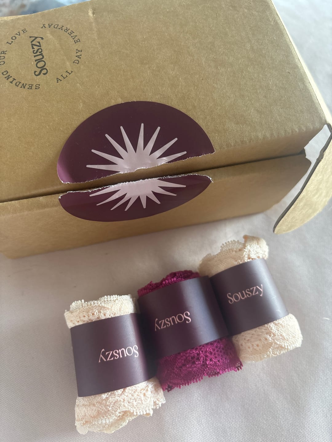 Customer photo review of Souszy Everyday Lace Thong 10 Pack