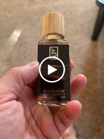 Customer video review of Dua's Fitch Cologne