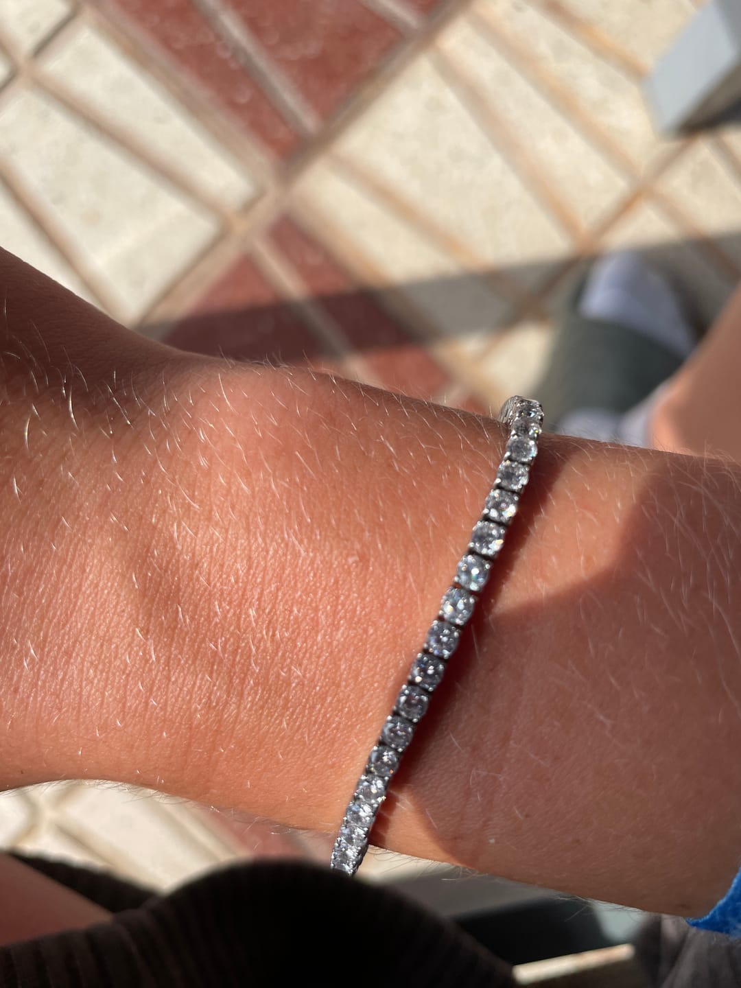 Customer photo review of TENNISBOY BRACELET. - 3MM WHITE GOLD