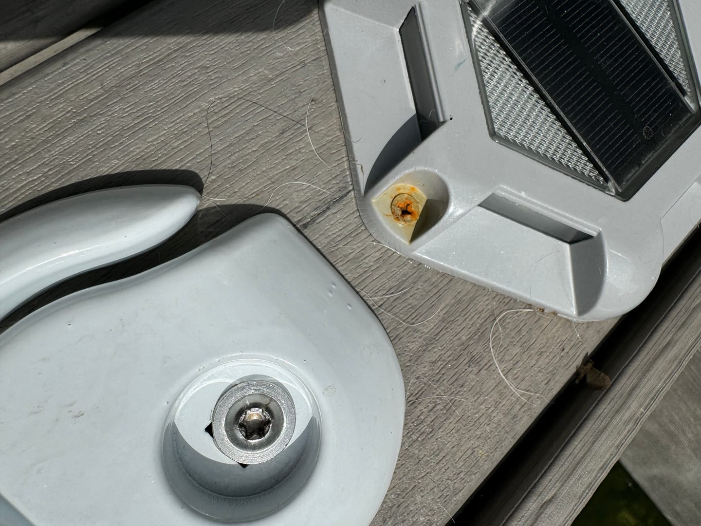 Customer photo review of TSUN Grey Shell White Solar Deck Lights