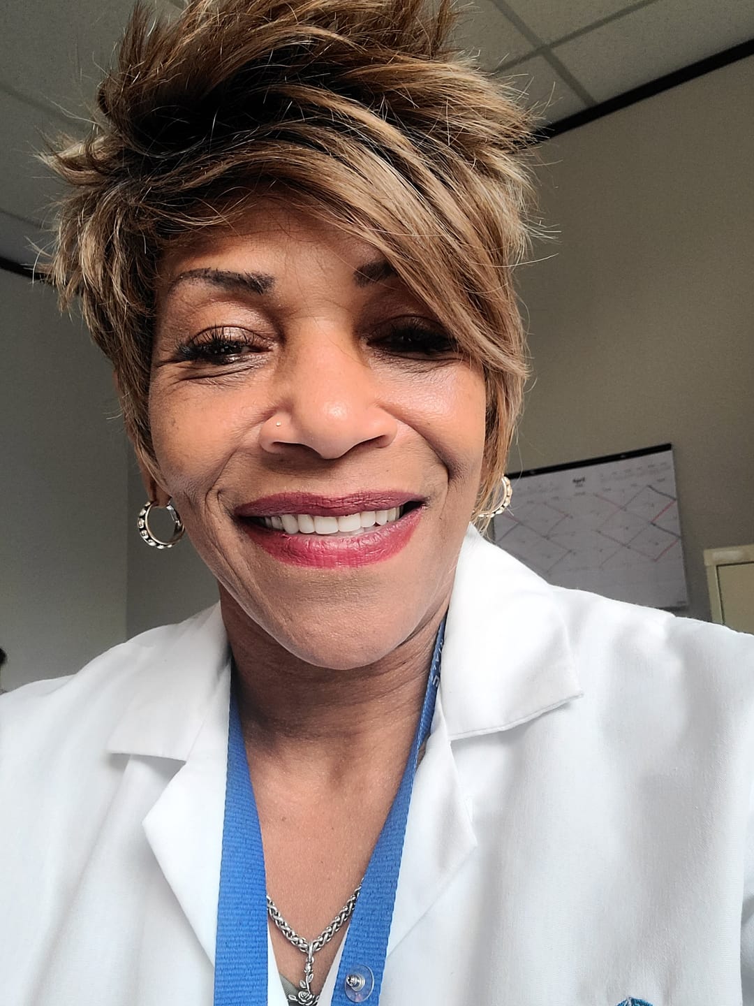 Customer photo review of Vanessa Fashion Wigs Synthetic Full Wig - KOZY