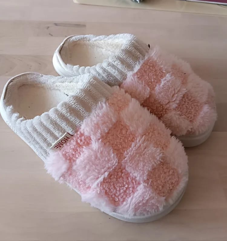 Customer photo review of Nordic Fluffy Slippers