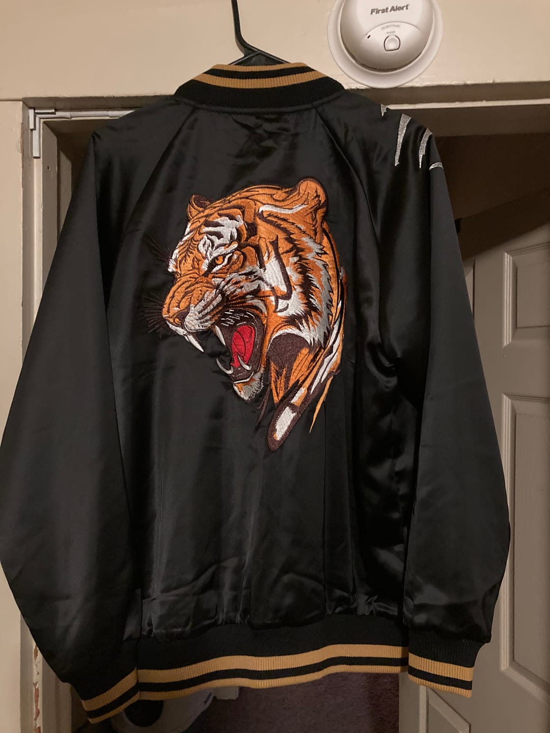Customer photo review of Roaring Tiger Sukajan Souvenir Jacket
