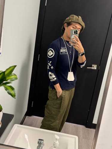 Customer photo review of Evisu T Shirt Mens Medium Blue Long Sleeve