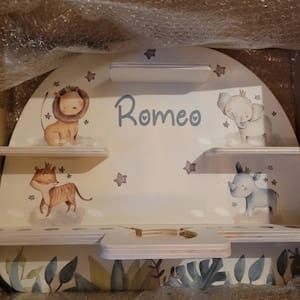 Customer photo review of Tonieregal aus Holz, personalisiert Jungle Tierfamilie