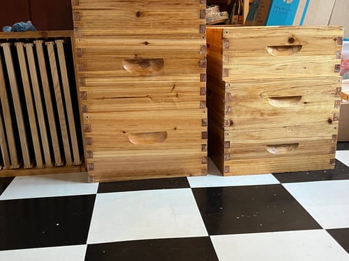 Customer photo review of Optimized 5 PACK 10 Frame Deep Box Hive Body with Wax Coating (Frameless, Logo Free) Essential Hive Part