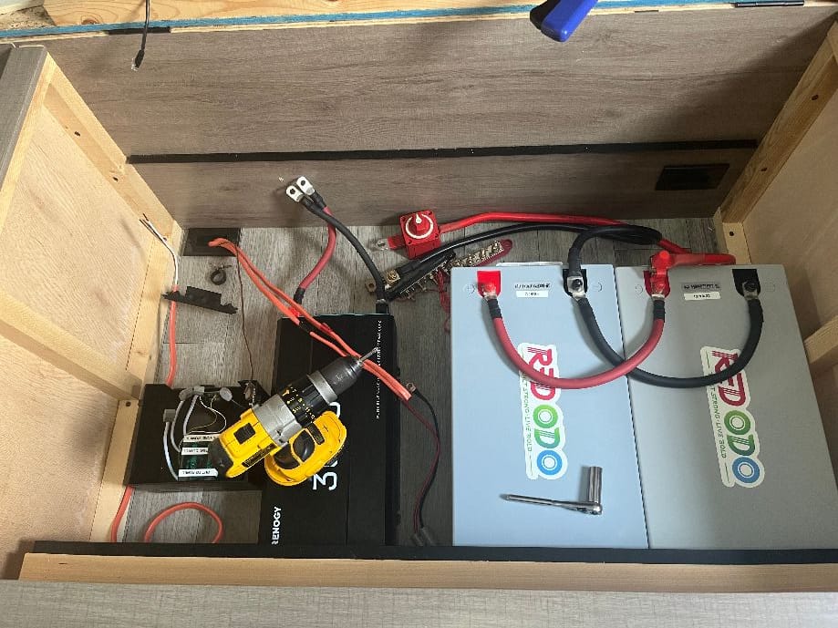 Customer photo review of 【Only $1139】Redodo 12V 410Ah Lithium Battery: Budget-Friendly Powerhouse