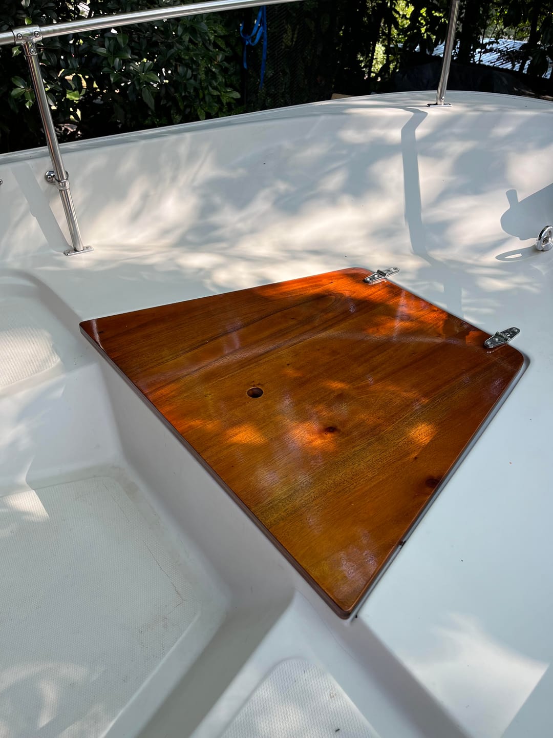 Customer photo review of Boston Whaler Mahogany Bow Hatch - Fits Classic 15' 1976 - 1999