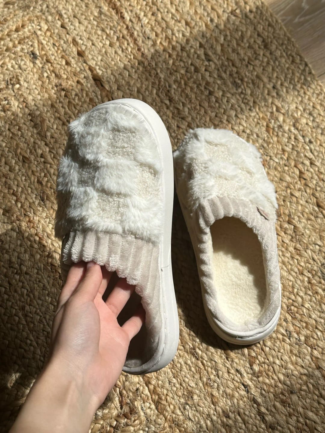 Customer photo review of Nordic Fluffy Slippers
