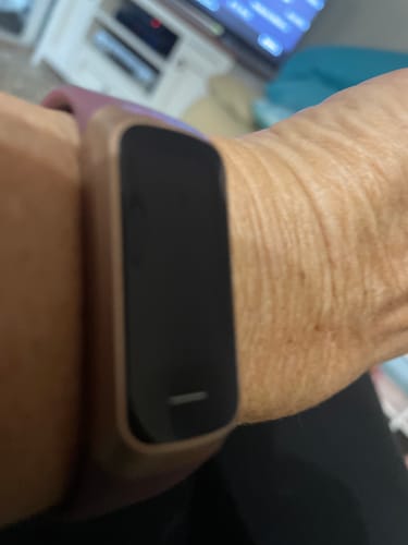 Customer photo review of SmartWare Icon Waterproof Smart Fitness Tracker With Heart Rate