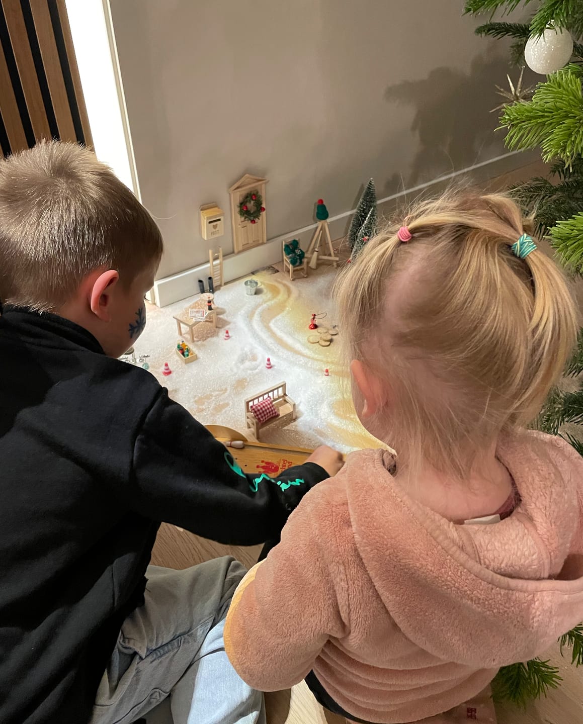 Customer photo review of Wichteltür Premium-Set - das Rundum Sorglos Paket + Backset