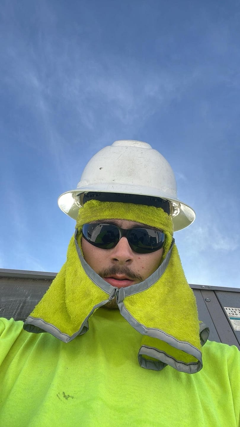 Customer photo review of Polarheads® PRO 3-in-1 Neck Shade, Sweatband and Cooling Towel - Safety Yellow/Reflective