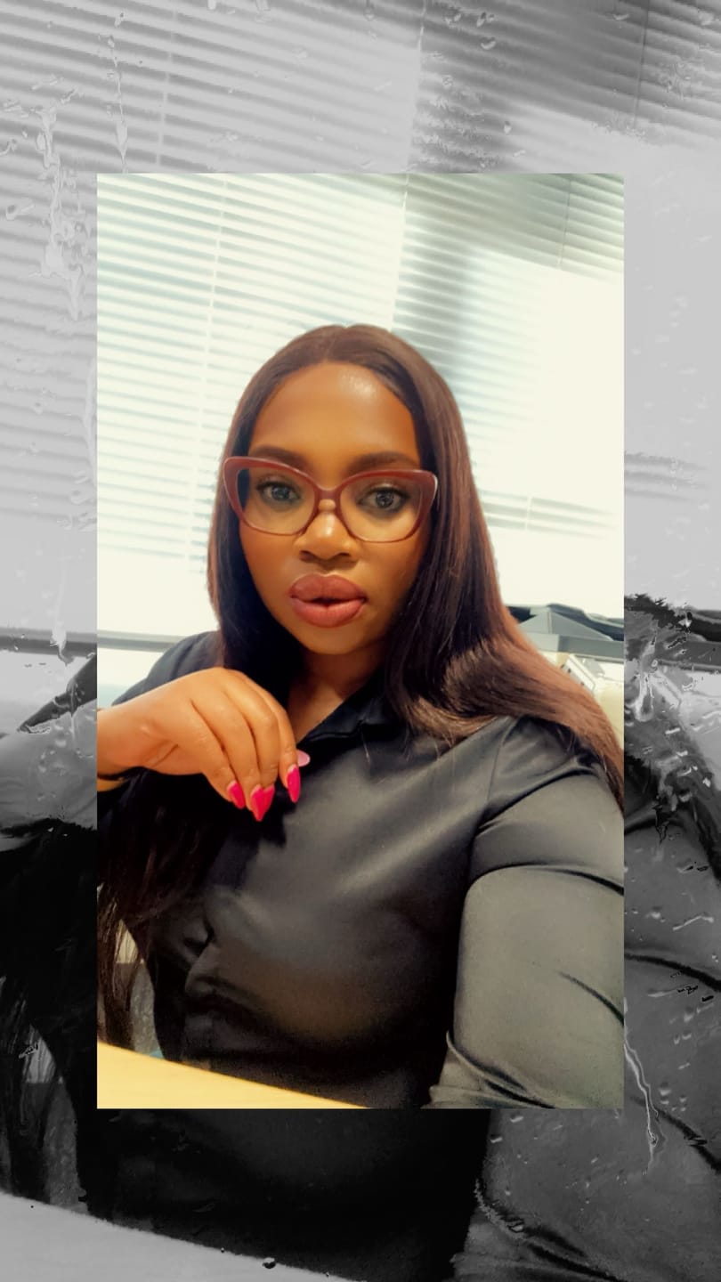 Customer photo review of Lace Frontal Closure Straight Wig