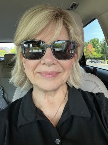 Customer photo review of 6-8" Lace Front Wig "The Bri"