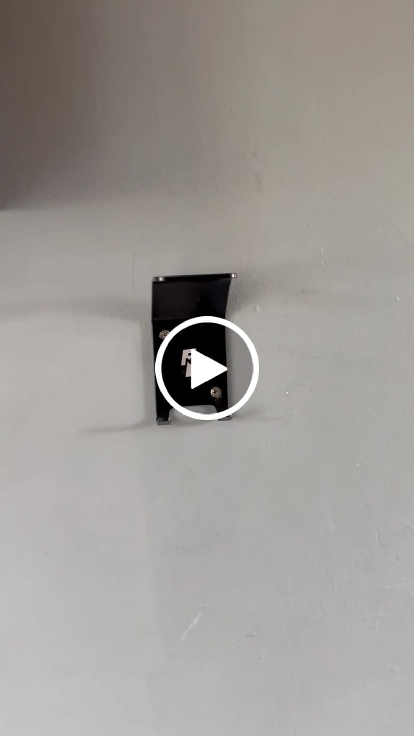 Customer video review of Helmet holder
