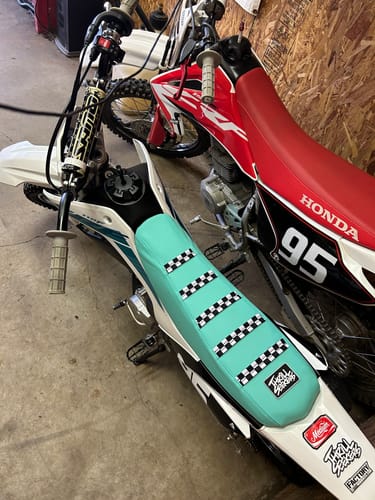 Customer photo review of Custom Seat Cover: 2019-2024 CRF110F/125F