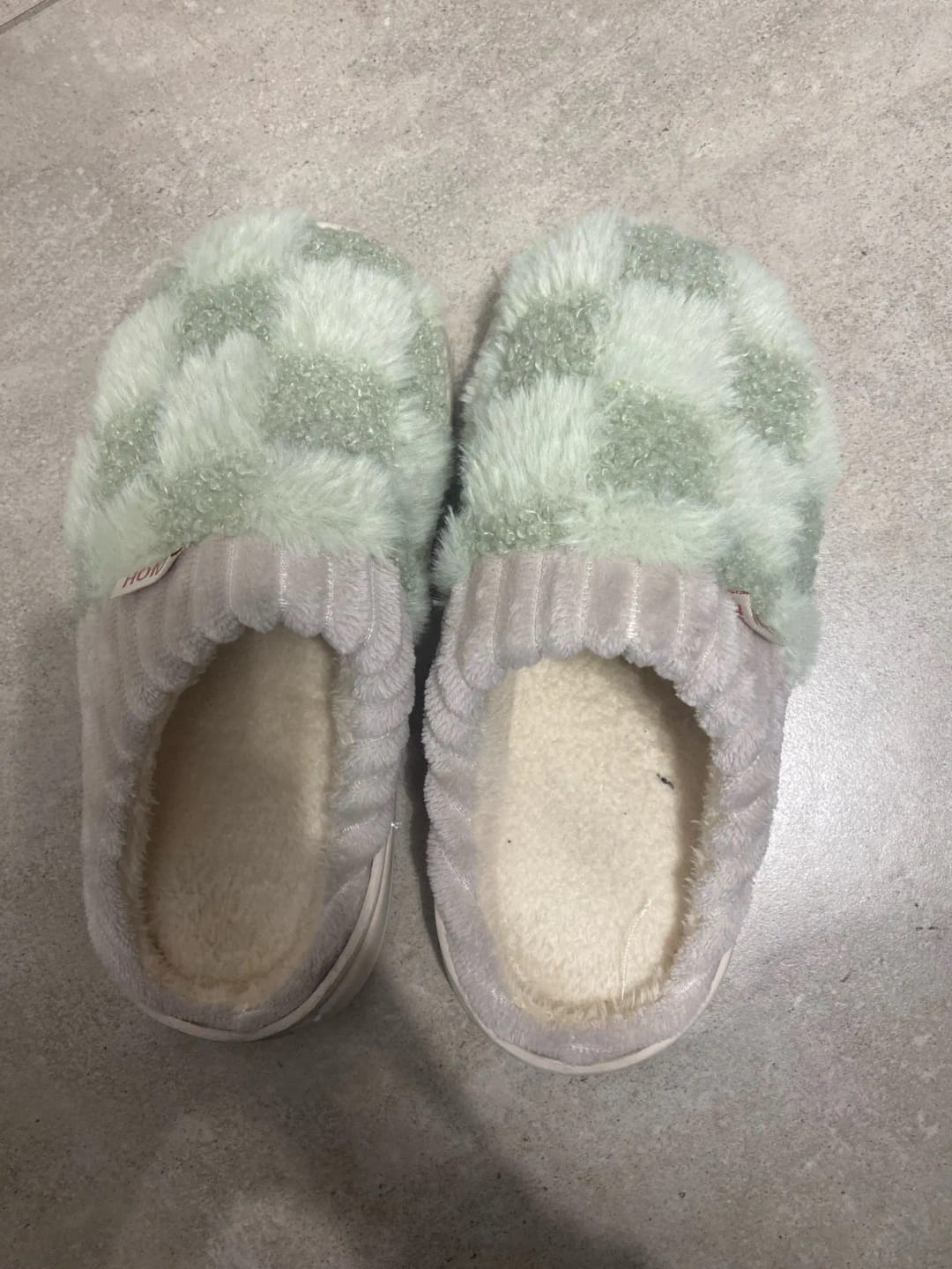 Customer photo review of Nordic Fluffy Slippers