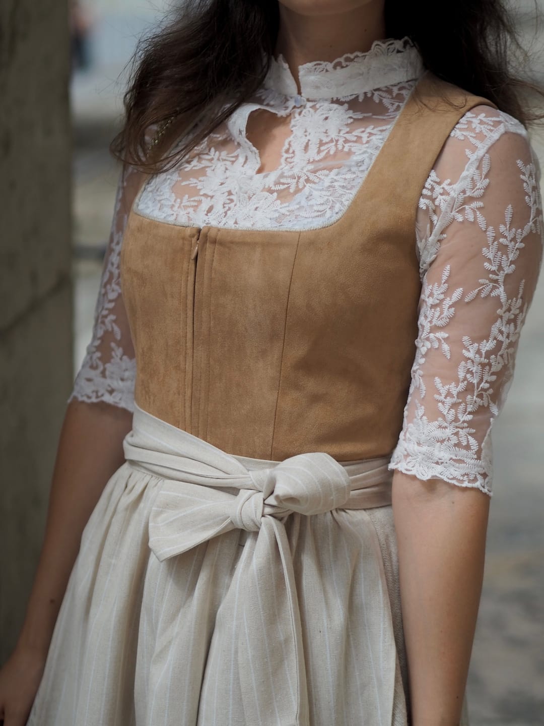 Customer photo review of Damen Schwarz Gerader Ausschnitt Dirndl