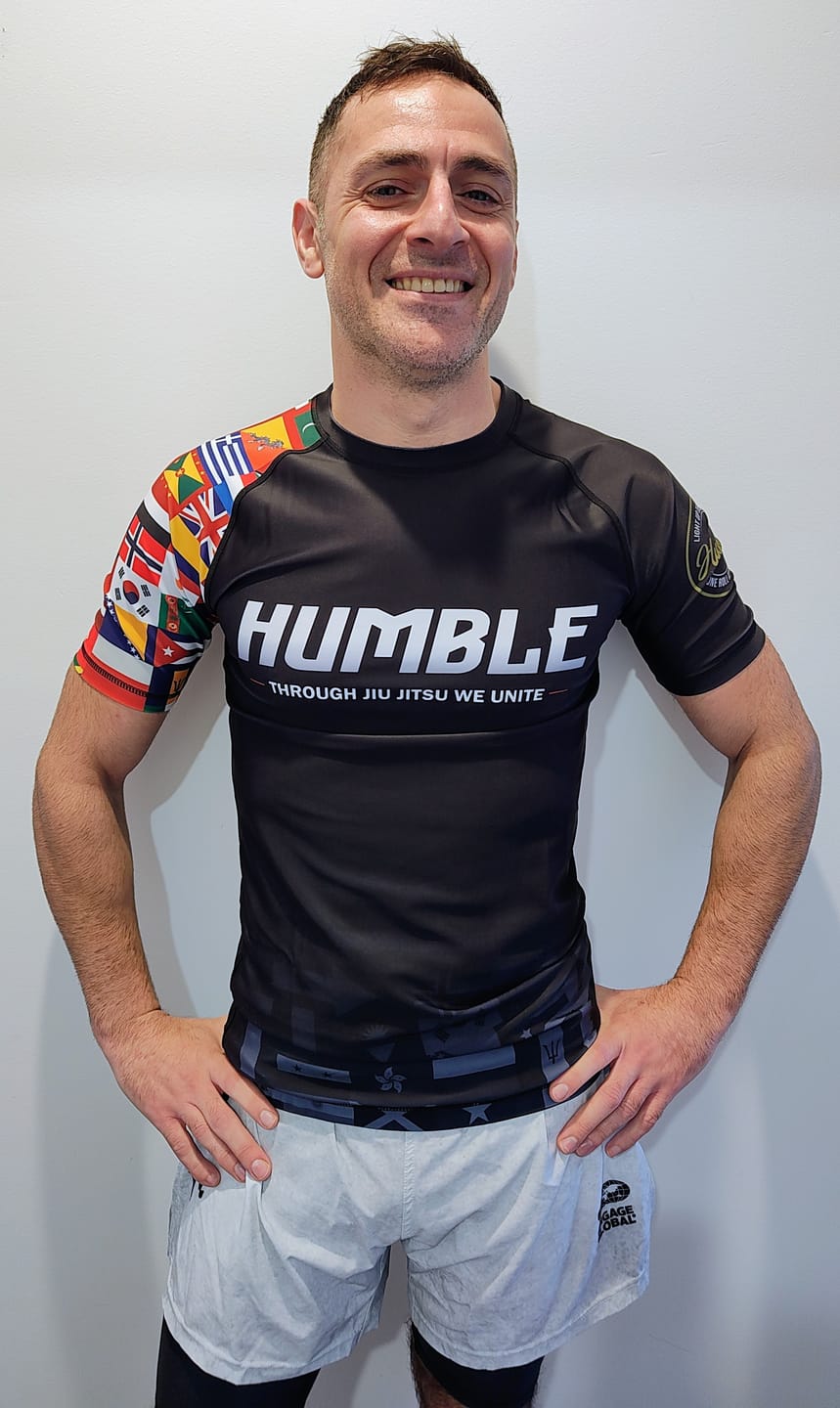 Customer photo review of Unite Rash guard