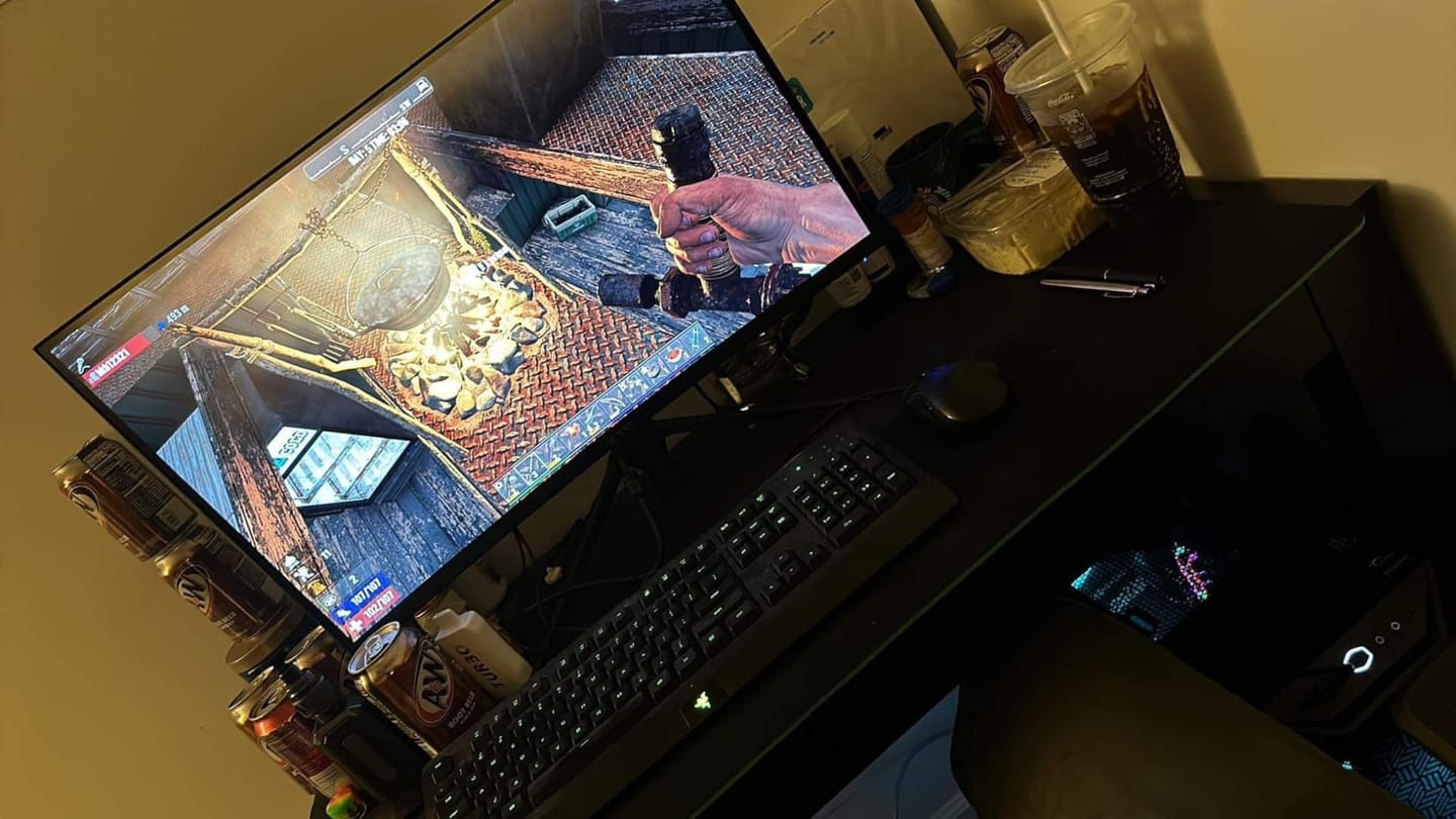 Customer photo review of KTC H27S17 Curved Gaming Monitor