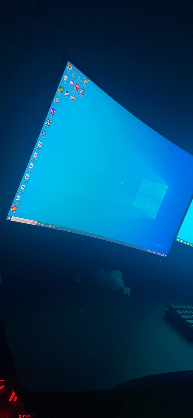 Customer photo review of KTC H27S17 Curved Gaming Monitor