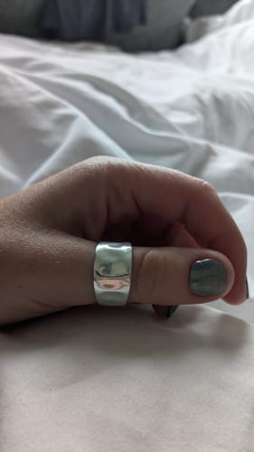 Customer photo review of "Cylinder" Ring