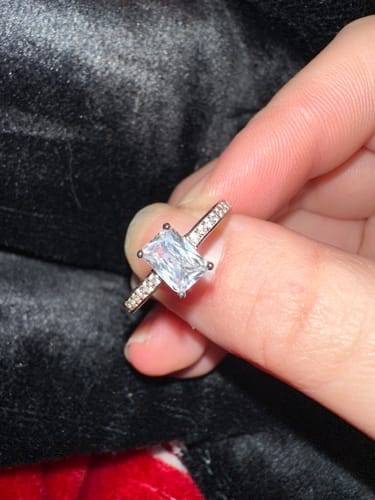 Customer photo review of Strawberry Buttercream - Waffle (Bath Bomb)