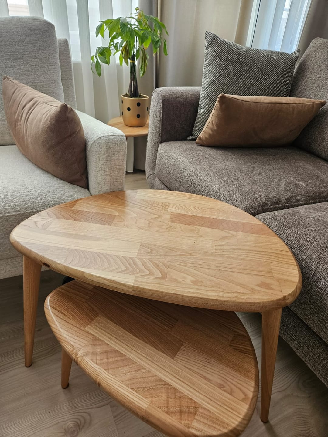 Customer photo review of Ahşap Zigon Sehpa 3'lü Set - Doğal Masif Kestane/Meşe Ağacı (Ercol Style)