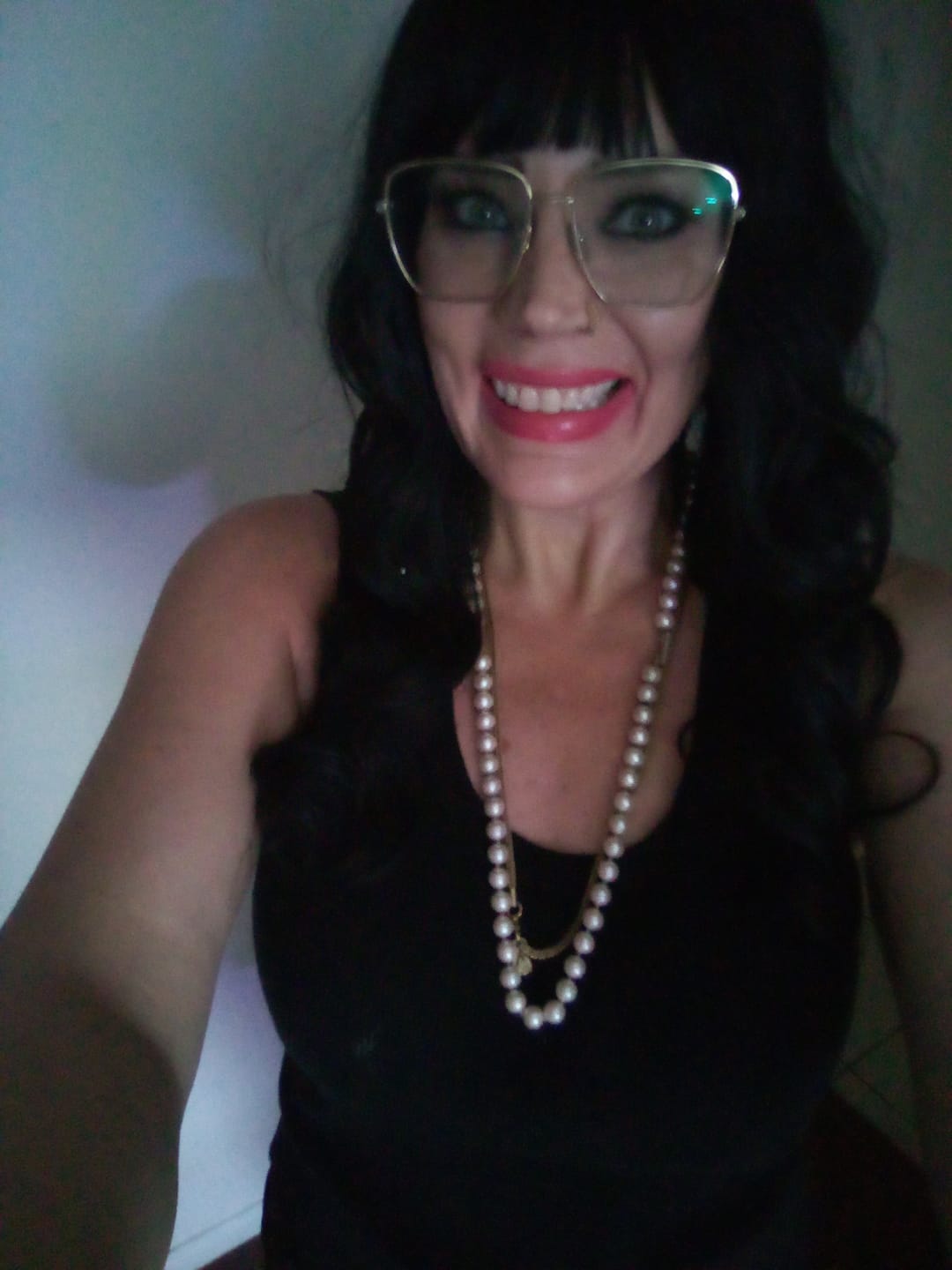 Customer photo review of Outre Synthetic Wigpop Full Wig - LAVERNE