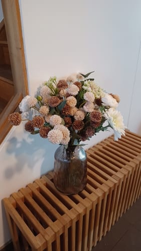 Customer photo review of Zijden Kiku Bloemen - Crème Mix (10 stengels)