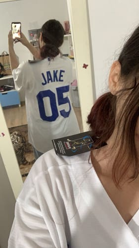 Customer photo review of Enhypen Dodgers Baseball Jersey