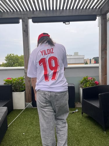 Customer photo review of Turkiye Turkey UEFA 2024 Beyaz Deplasman Away Forma Football Jersey Maglia Trikot