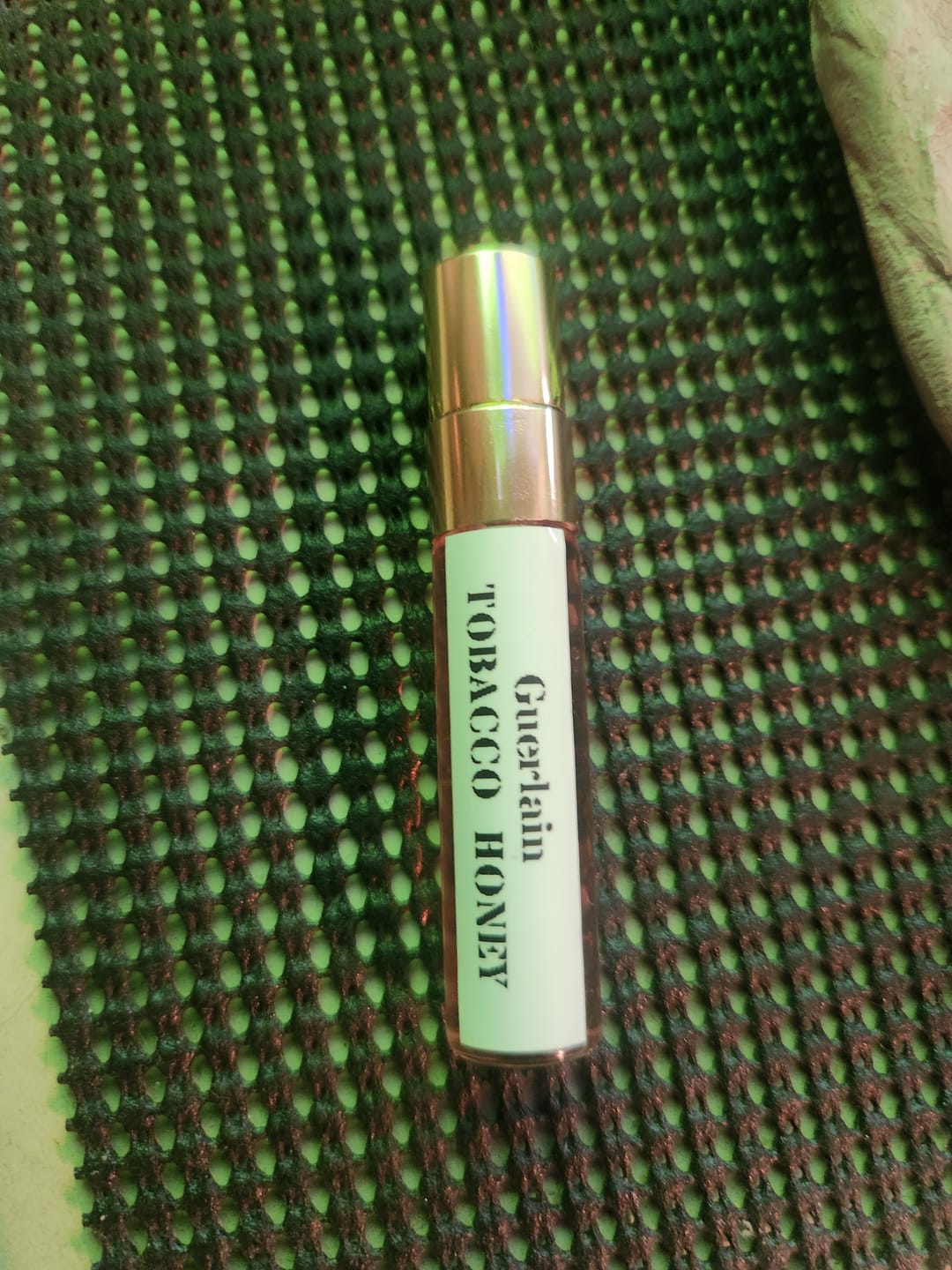 Customer photo review of Guerlain - Tobacco Honey Eau de Parfum
