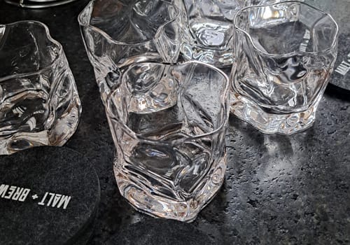 Customer photo review of M&B Whisky Wave Glass Set