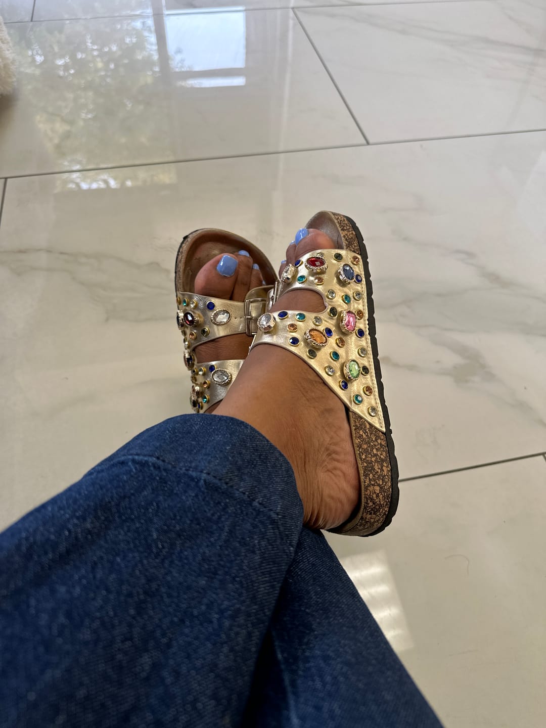 Customer photo review of BAYLEAVES-GOLD FLAT SANDAL