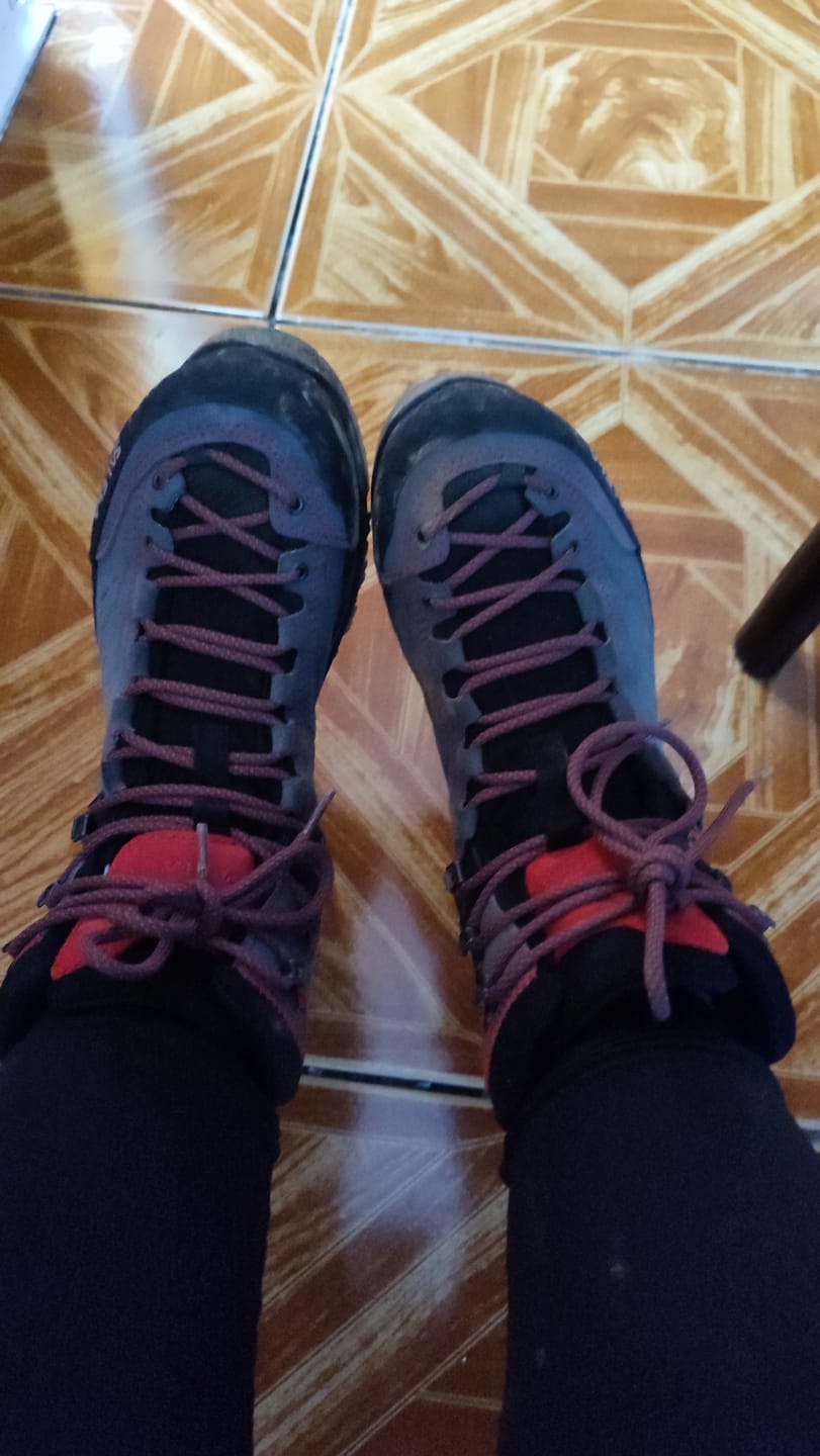 Customer photo review of Zapato Hombre MTN Trainer Mid GTX