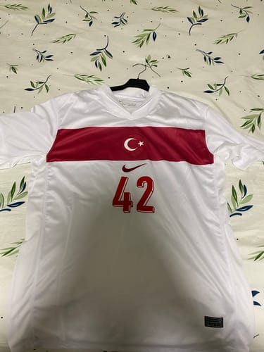 Customer photo review of Turkey Turkiye UEFA 2024 Beyaz Deplasman Away Forma Football Jersey Maglia Trikot