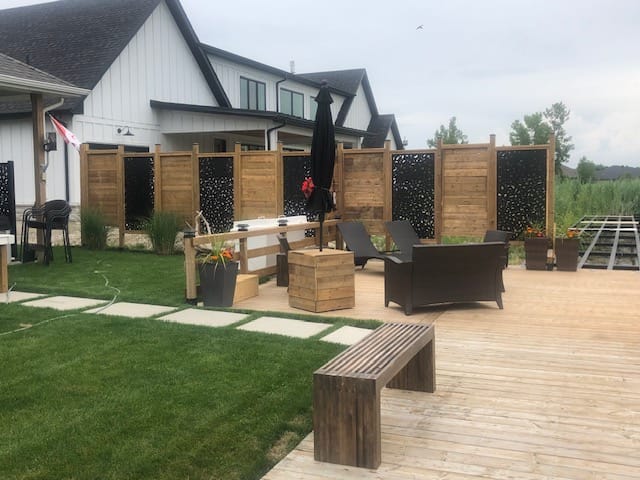 Customer photo review of Privacy Screen (River Rock)