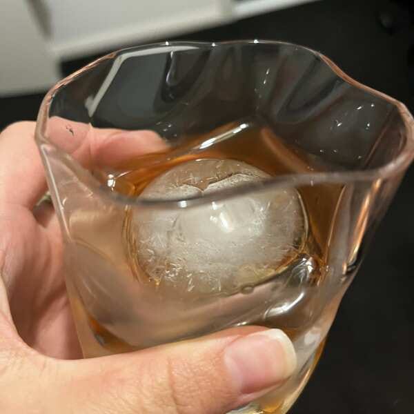 Customer photo review of M&B Whisky Wave Glass Set
