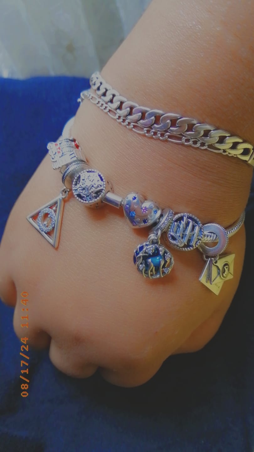 Customer photo review of Charm Reliquias de la Muerte