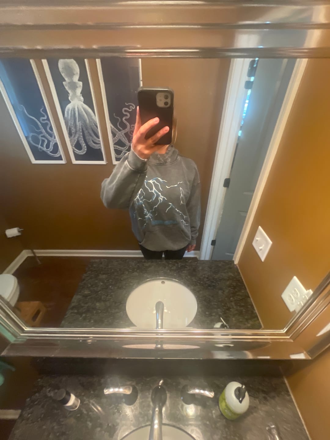 Customer photo review of Aelfric Eden Lightning Graphic Hoodie