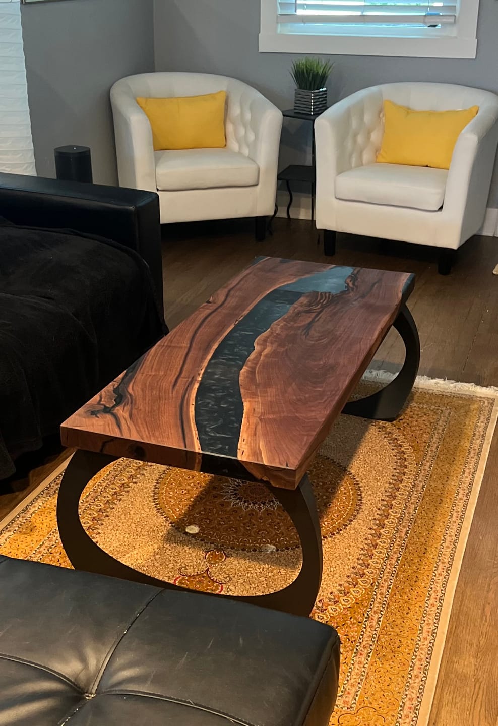 Customer photo review of Coffee Table Legs 212 Cleo 16H Modern DIY Furniture