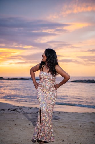 Customer photo review of Moresoo Virgin Bundles Invisible Genius Weft Brazilian Human Hair Off Black (#1B)