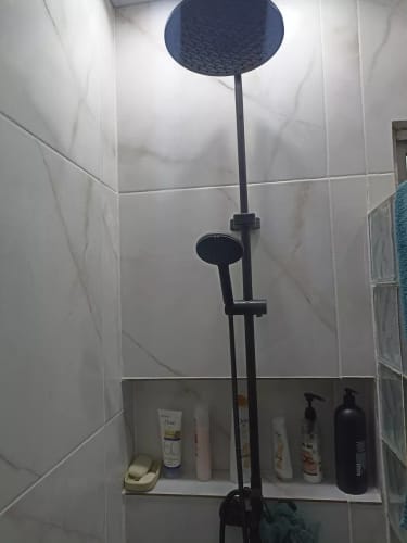 Customer photo review of Barra Columna Ducha Acero Inox Redonda C/teléfono Negro Mate