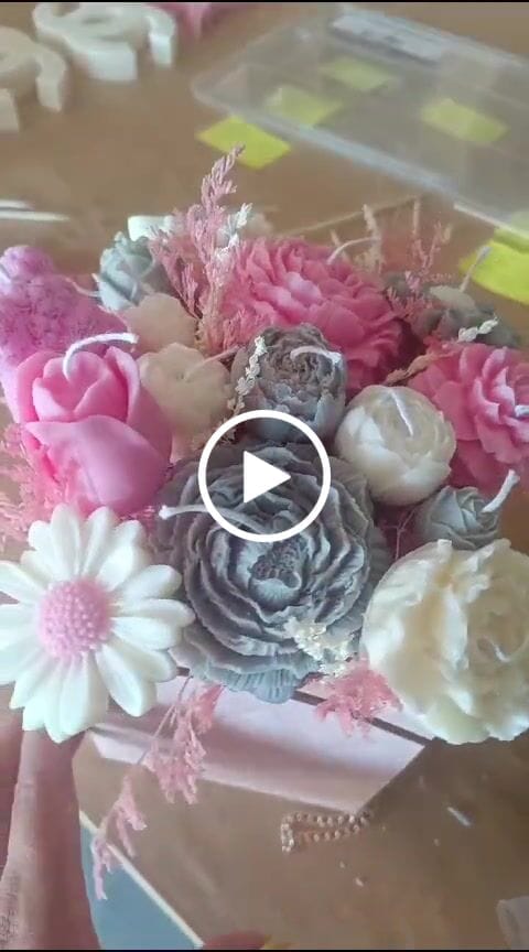 Customer video review of Cera de Colza + Coco especial Velas de Masaje (BPF)