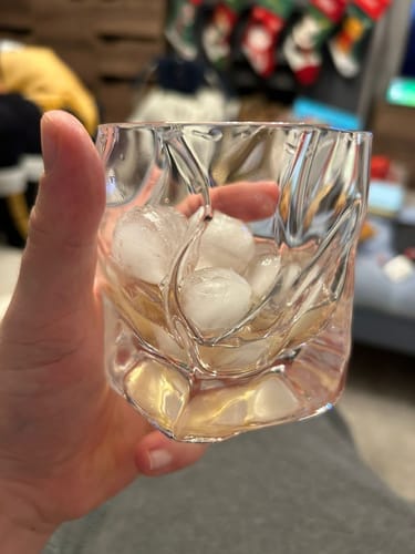 Customer photo review of M&B Whisky Wave Glass Set