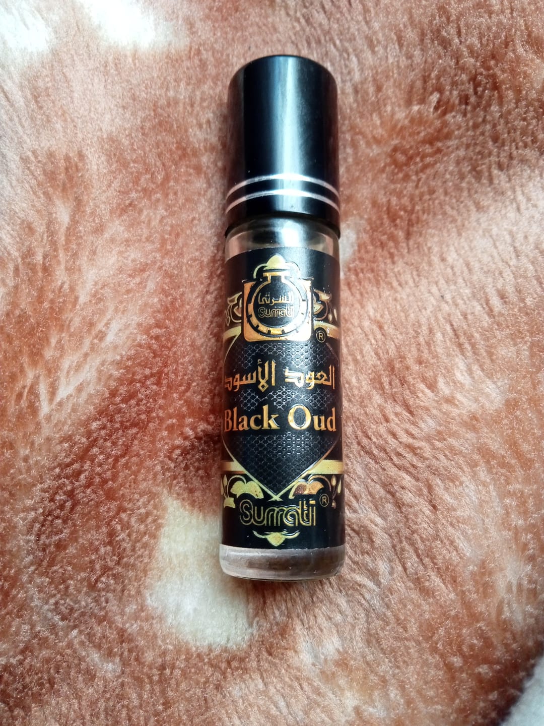 Customer photo review of Surrati Black Oud attar 6ml