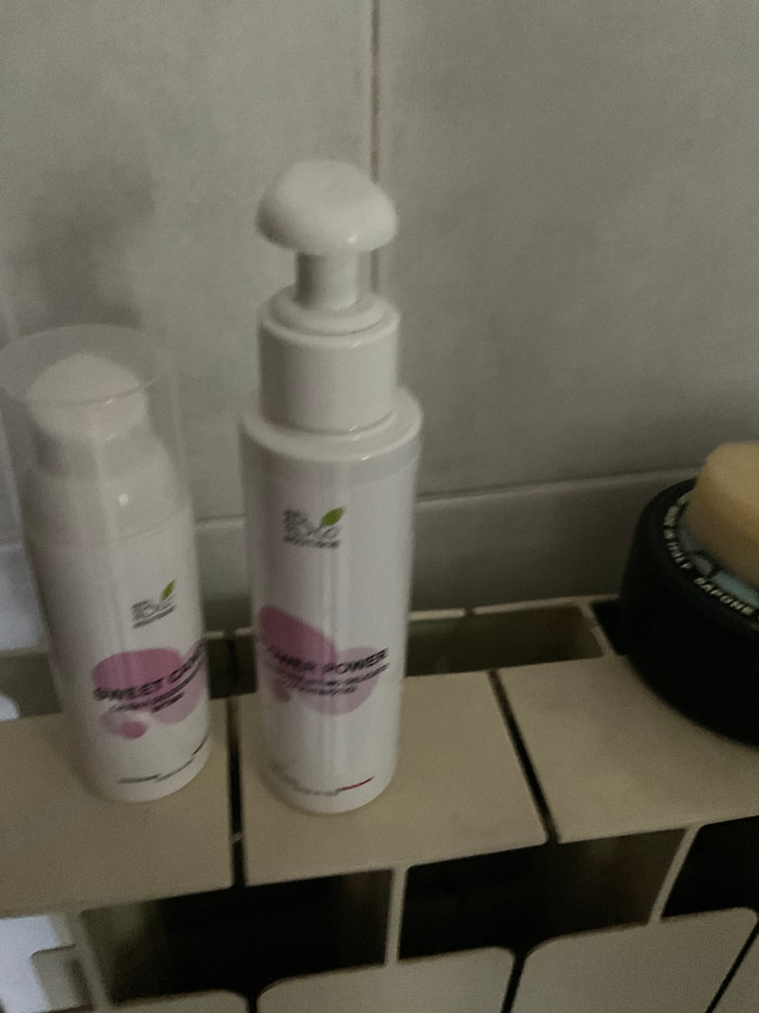 Customer photo review of V Skincare Kit