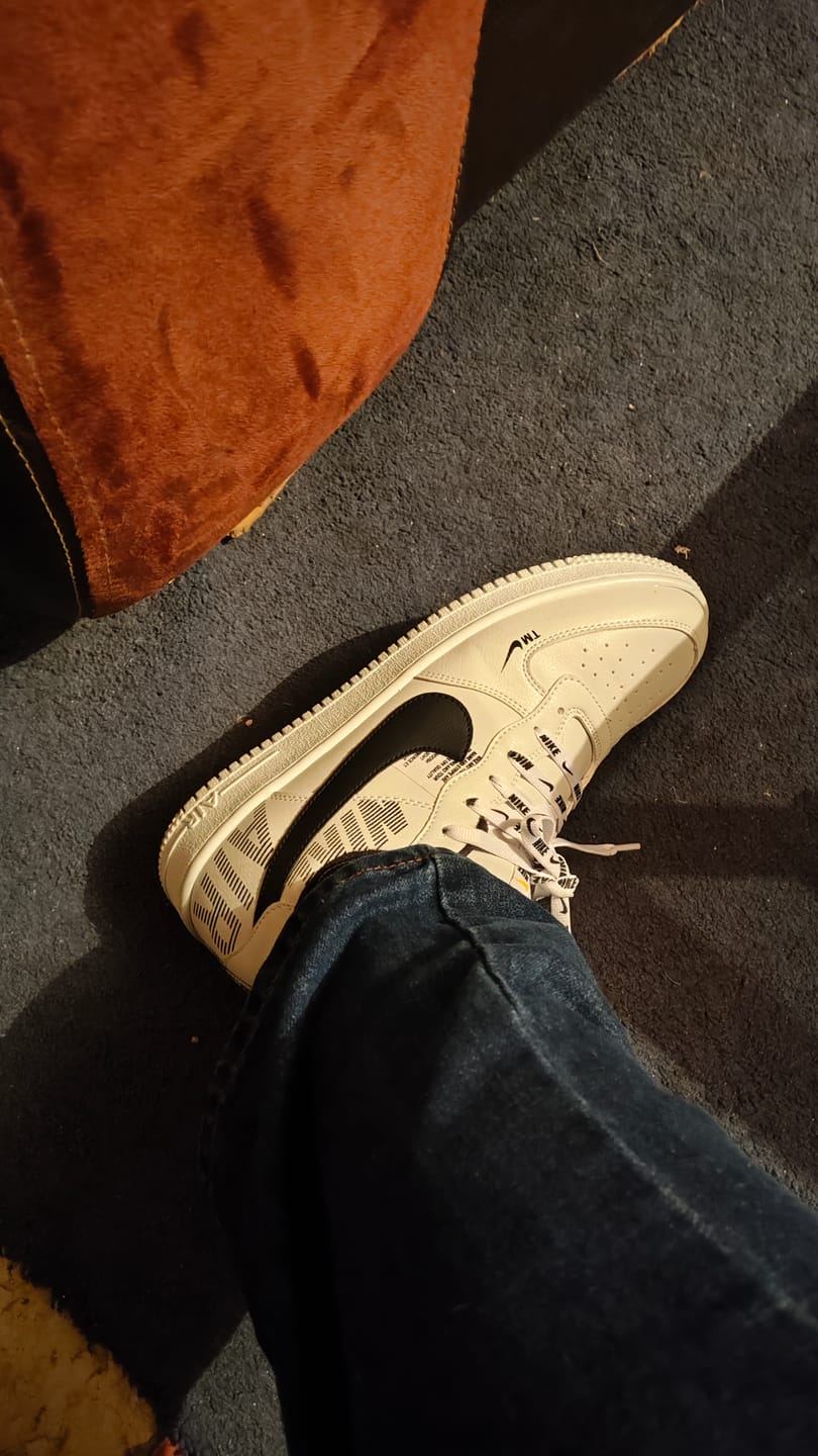 Customer photo review of Tenis 420 Blanco Negro Negro