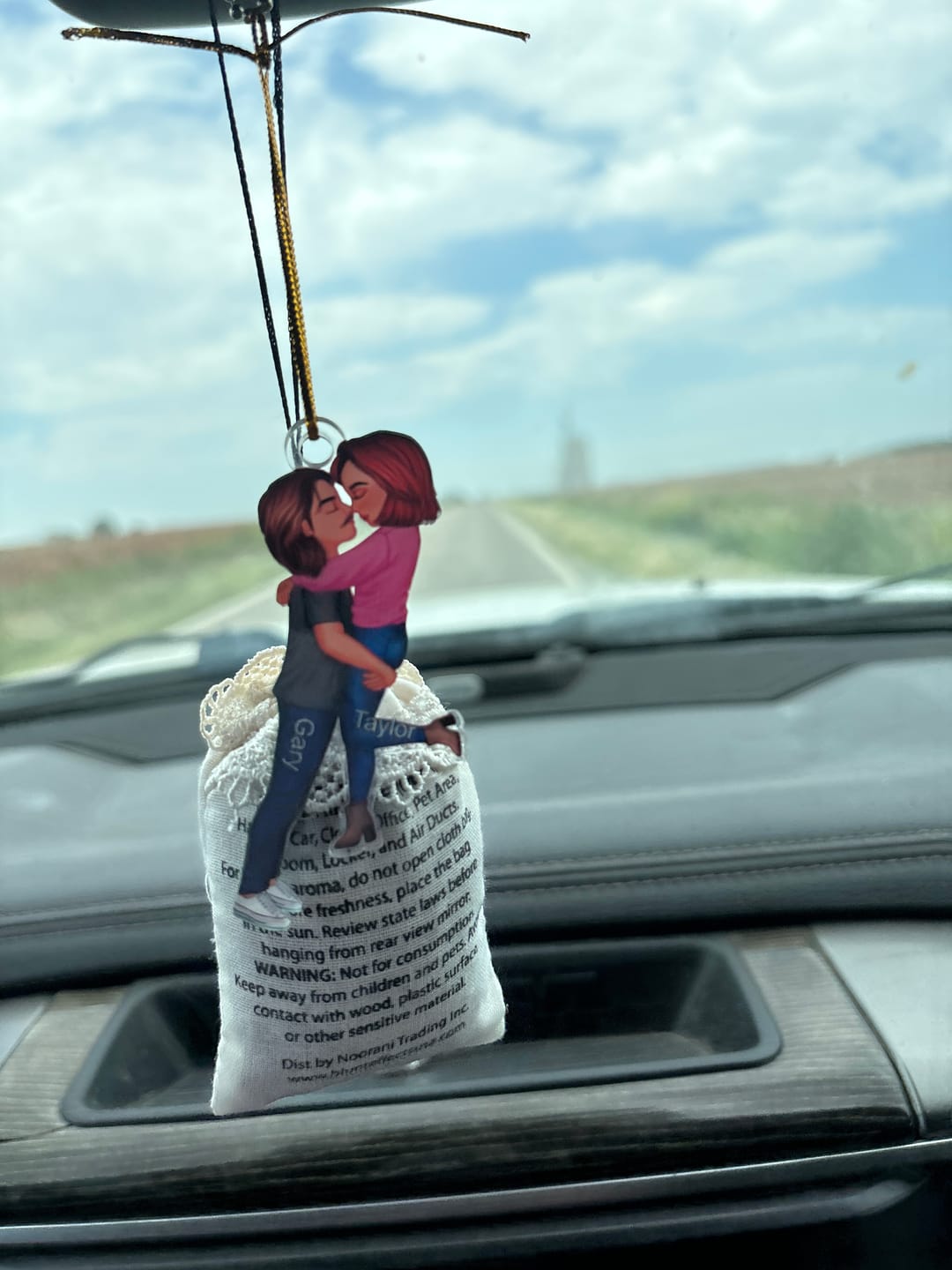Customer photo review of Doll Couple Kissing Hugging  Personalized Ornament
